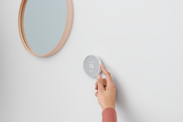 Nest Thermostat, Snow with Smart Savers